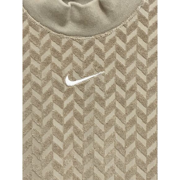 Nike Sportswear Everyday Modern Allover Boxy Top Camel Size Large Cheveron - Picture 6 of 8